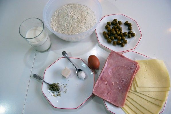 corona-de-jamón-queso-y-aceitunas ingredientes